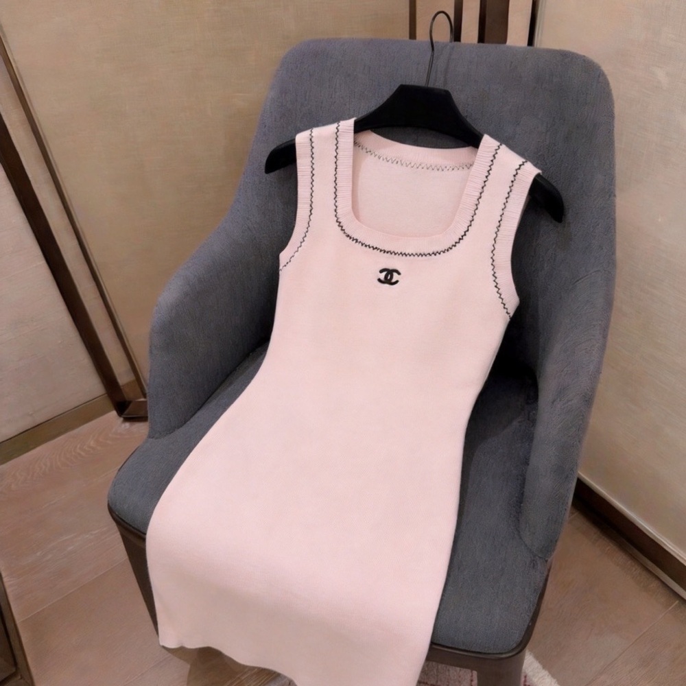 Sleeveless Midi Knit Dress in Light Pink with Contrast Stitching